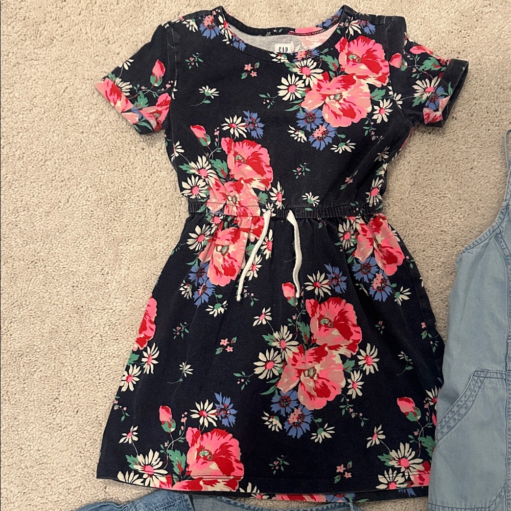 Set of 3 Gap dresses-size small - Picture 3 of 5